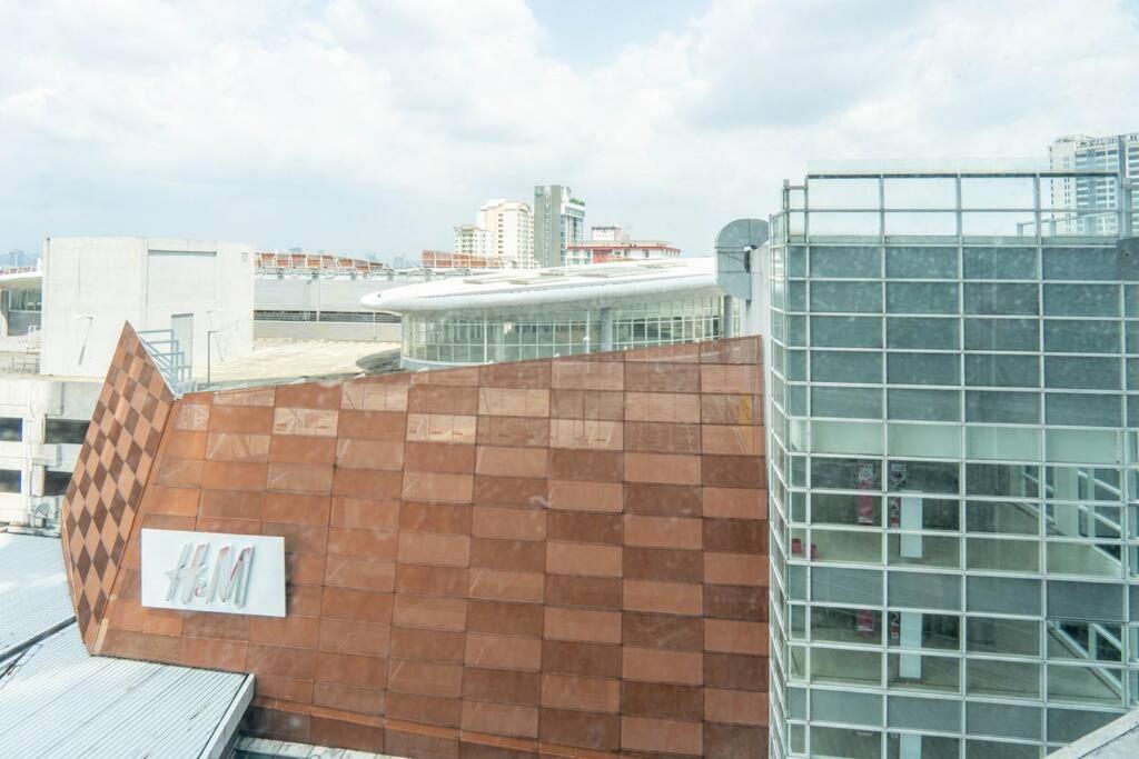 Apartment The Azure Residences Kelana Jaya By Airhost Petaling Jaya