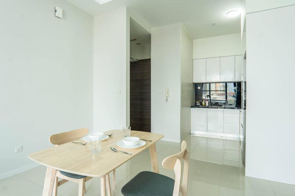 Apartment The Azure Residences Kelana Jaya By Airhost