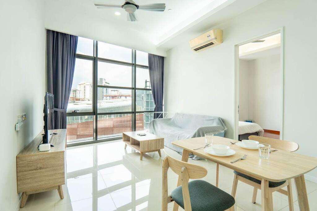 The Azure Residences Kelana Jaya By Airhost Apartment Petaling Jaya