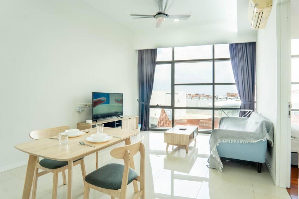 Apartment The Azure Residences Kelana Jaya By Airhost Petaling Jaya